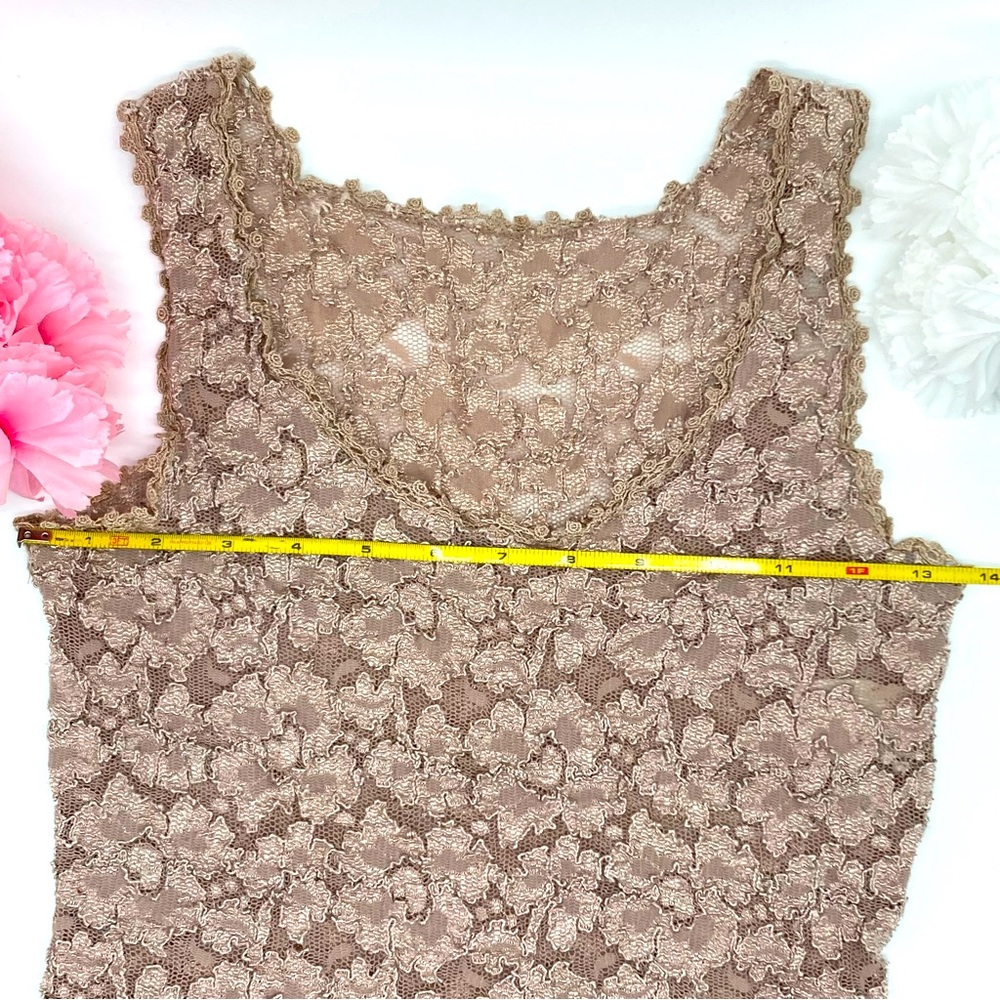 Vintage Lace Crop Top (FREE with BUNDLE) - Picture 9 of 12